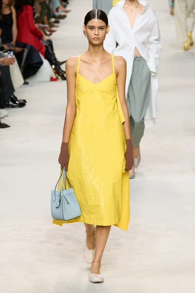 Look 38